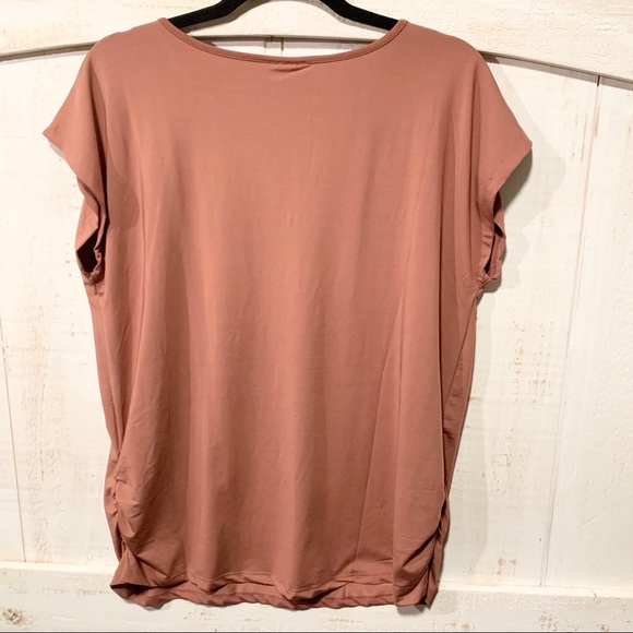 Mauve Short Sleeve Top with Gold Accent - Picture 2 of 5